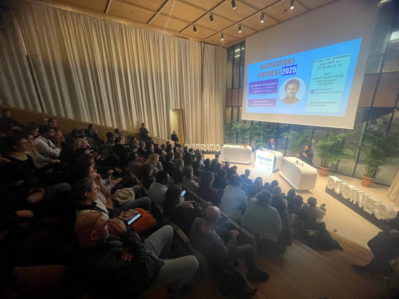 jonathan-anguelov-inspirations-business-courbevoie-3 Photo de la salle pour l'événement Inspirations Business à Courbevoie avec Jonathan Anguelov