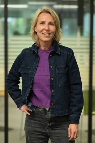 Portrait de Coralie Carbonell, fondatrice de 48+ Ménopause